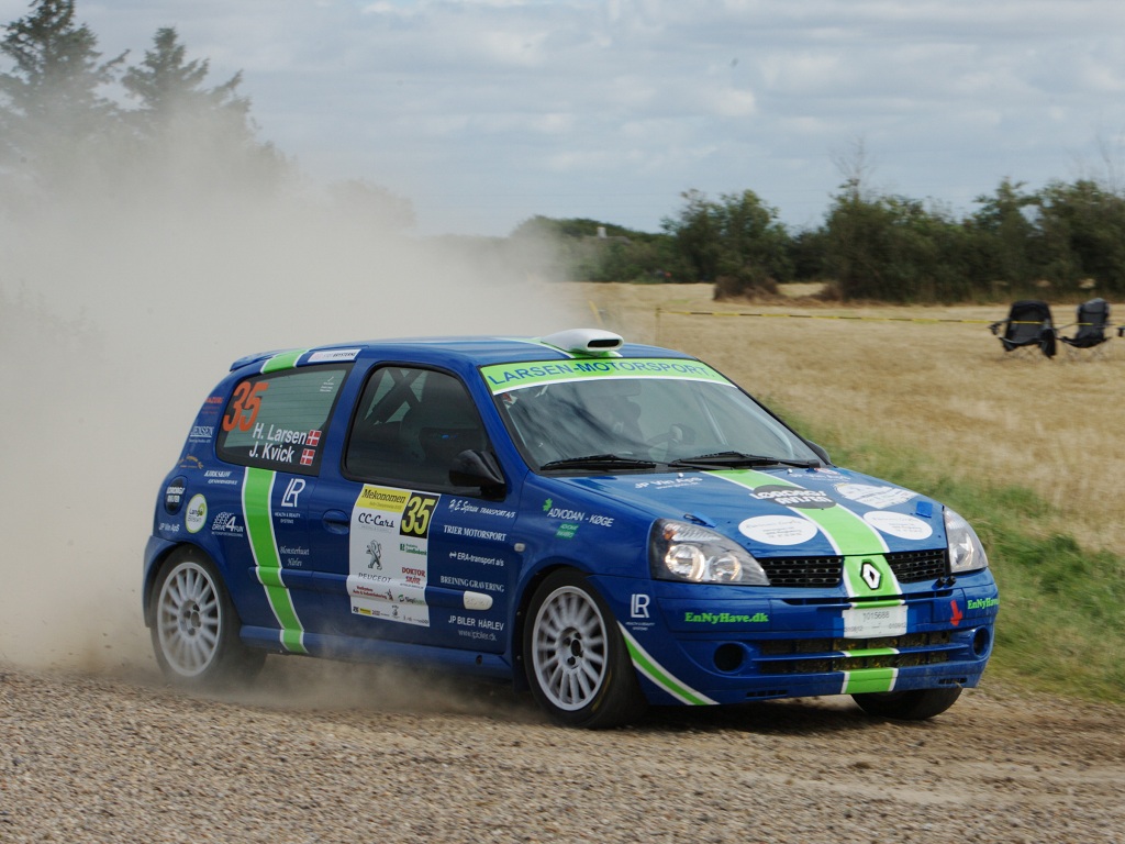 Henrik Larsen og Jeannette Kvick bragte sig i front for DM-tabellen ved forrige afdeling af Mekonomen Rally Championship
(Foto: Johnny Pedersen)